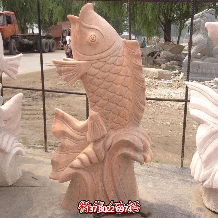 紅色晚霞，浪漫水景——精美石雕噴泉鯉魚