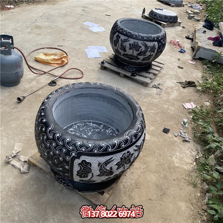 精美大理石養(yǎng)魚水缸，為您的景點增添美感