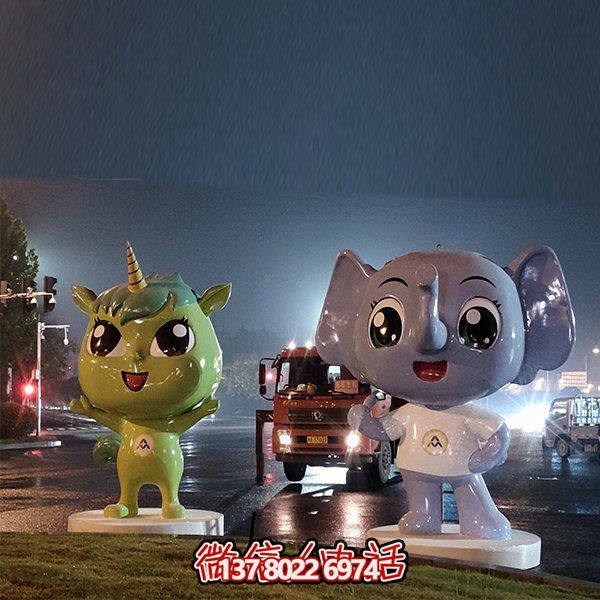 玻璃鋼吉祥物雕塑，為廣場和草地添彩