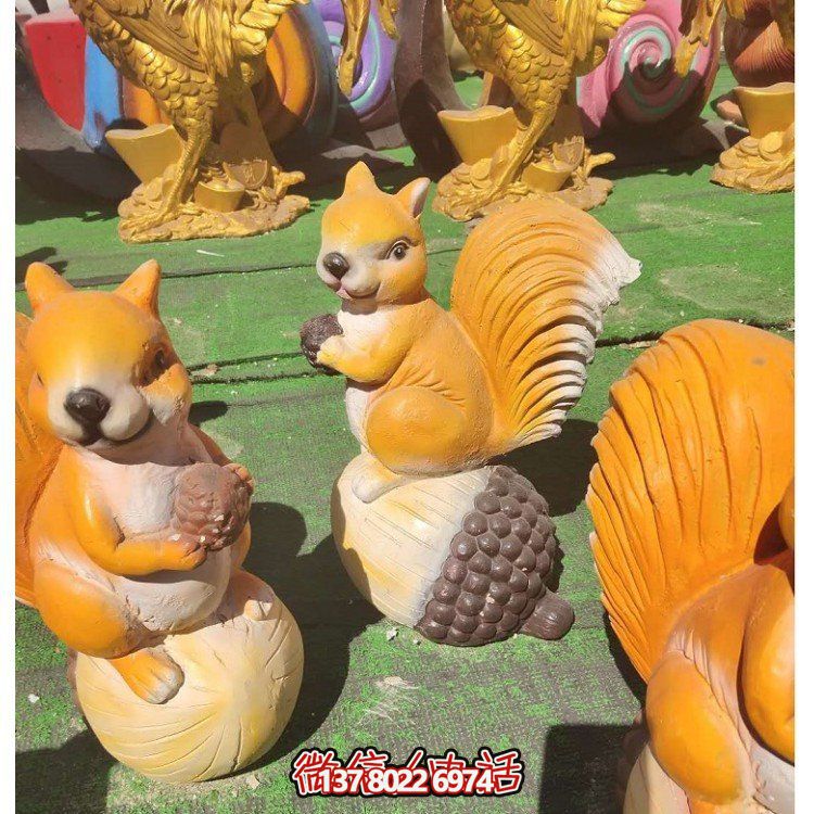 集游樂、景觀、動物園于一體的玻璃鋼仿真卡通動物游樂場