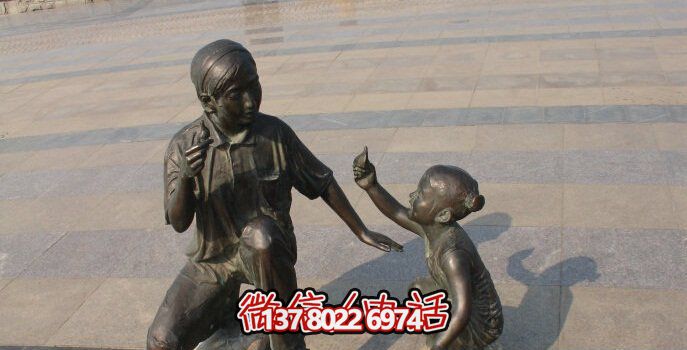 母女銅雕一次游覽公園、參與游戲、體驗(yàn)雕塑的絕佳體驗(yàn)
