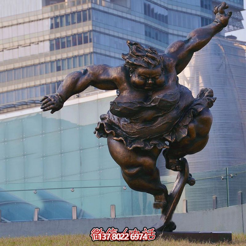 玻璃鋼雕塑滑板車，為城市公園和廣場帶來活力