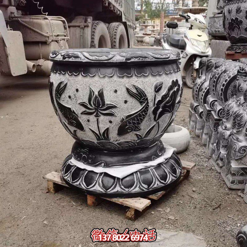 雅致雙魚石雕花盆，為您的庭院增添藝術(shù)氣息