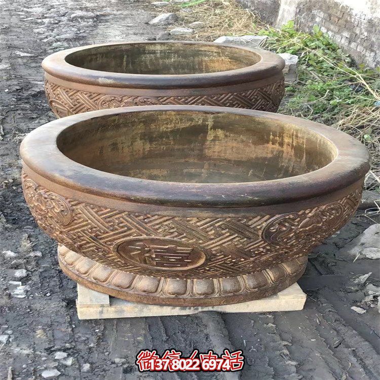 古典庭院魚缸，享受傳統(tǒng)文化的視覺盛宴