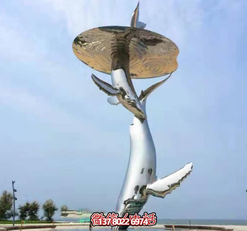 不銹鋼海豚雕塑，為戶外游泳添彩