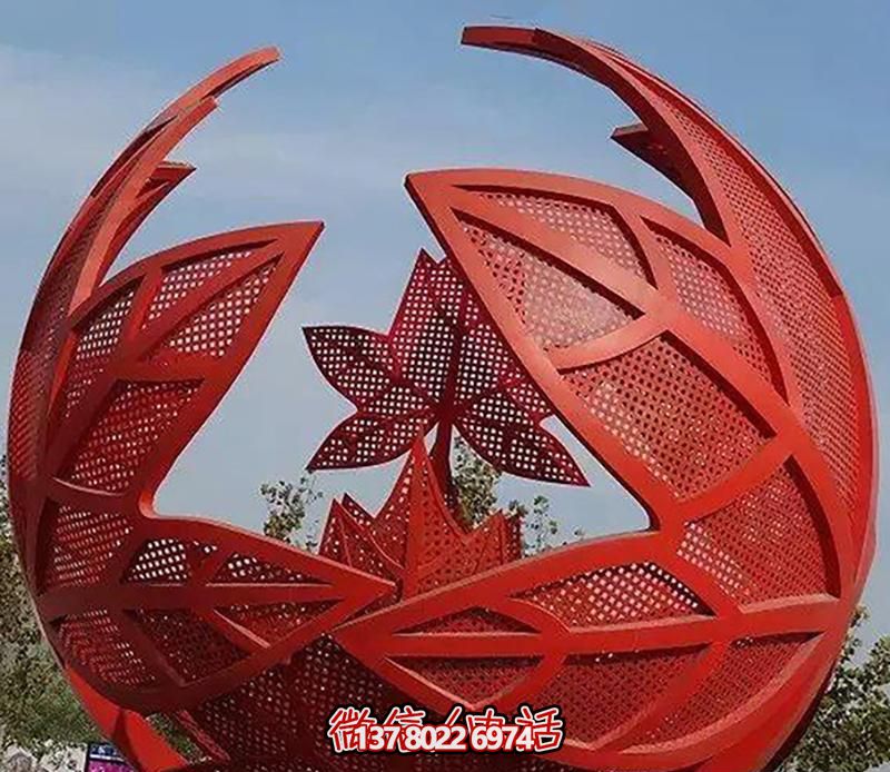 不銹鋼楓葉球形雕塑，點(diǎn)綴廣場(chǎng)景觀