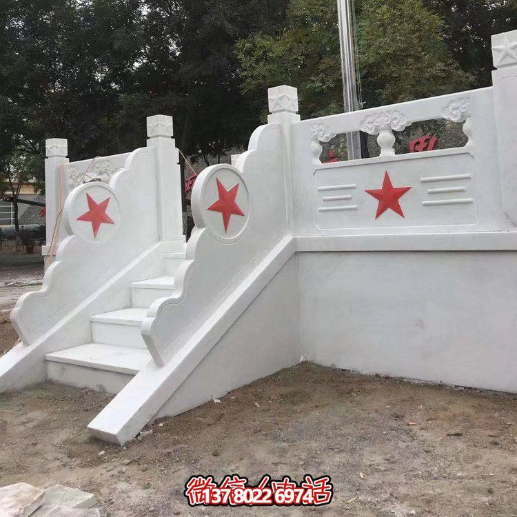 石欄桿護(hù)欄系統(tǒng)，為大理學(xué)校、政府及單位提供安全升旗臺