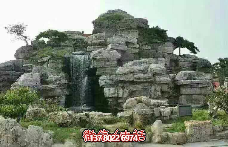 精美的景區(qū)園林，完美的假山流水?dāng)[放
