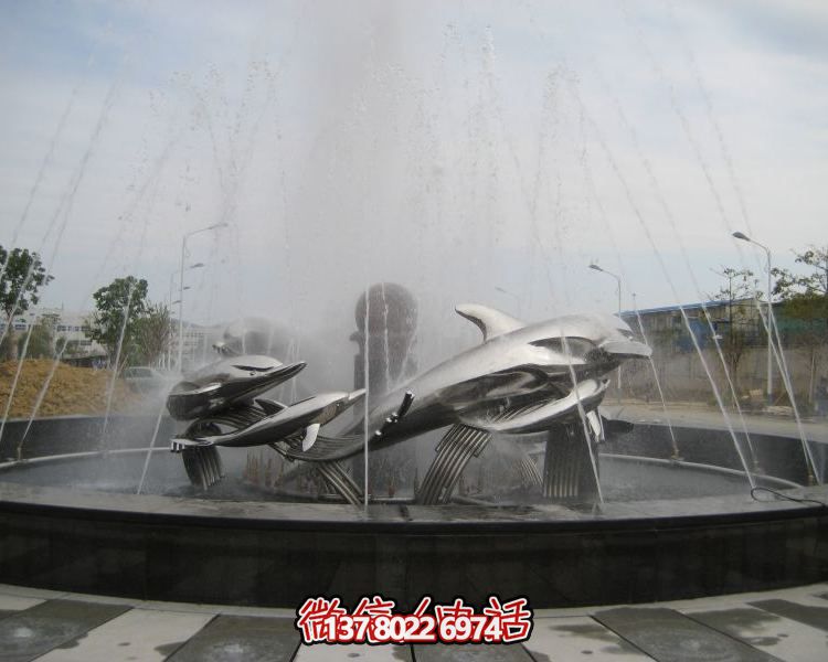 不銹鋼海豚雕塑，裝飾現(xiàn)代廣場(chǎng)的水景