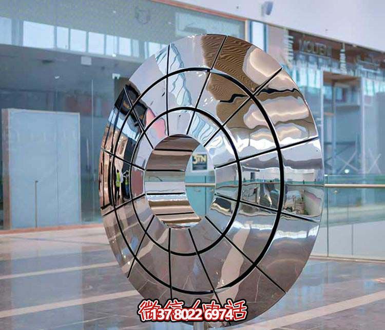 不銹鋼雕塑傘狀圓環(huán)，創(chuàng)意裝點(diǎn)商廈鏡面