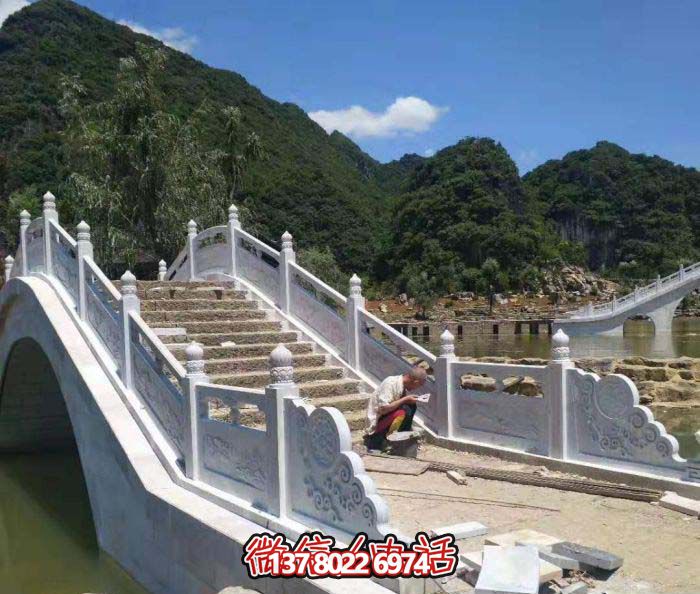 石拱橋，精美漢白玉欄桿，美景美景