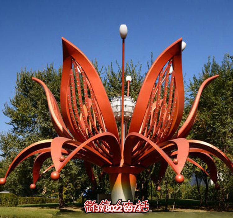 不銹鋼雕塑——綻放紅色花朵，為公園增添美麗