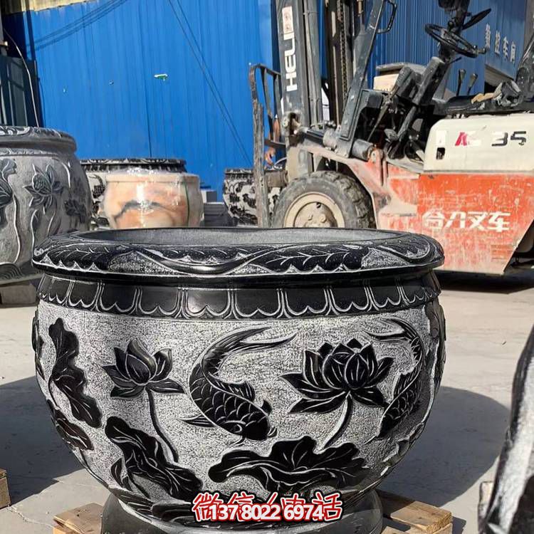 精美荷花浮雕缸，融合經(jīng)典元素，打造清新安靜空間