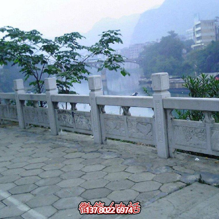 品質(zhì)精良的大理石欄桿、欄板及雕塑，締造美麗景觀