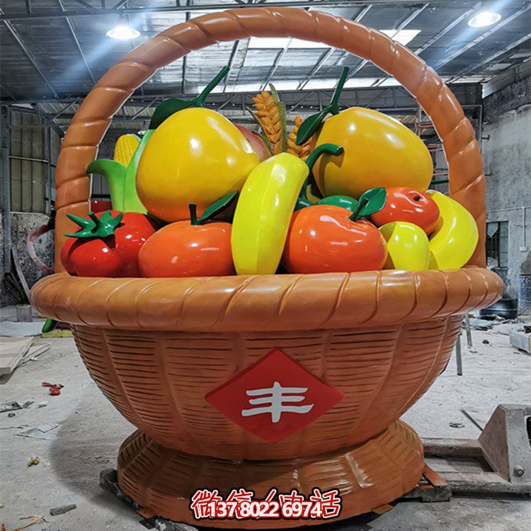 玻璃鋼制彩繪水果籃，專為戶外采摘量身打造的擺件