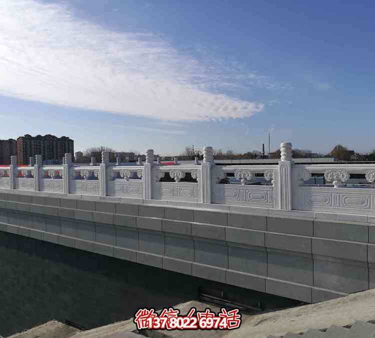 精美石雕橋欄桿，藝術美學完美結(jié)合