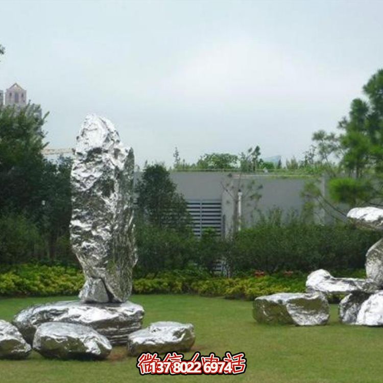 不銹鋼雕塑景觀頭，讓您的戶外草坪更加美觀