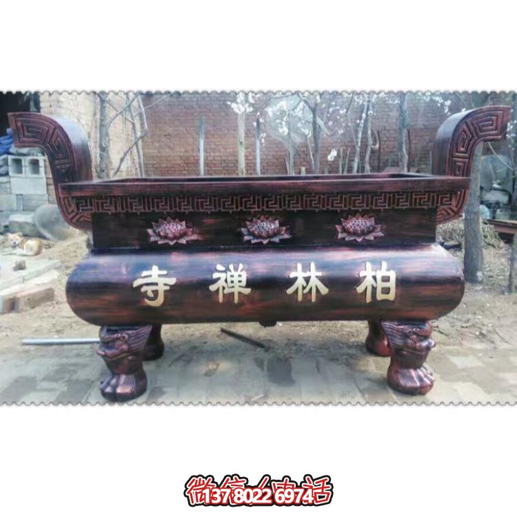 玻璃鋼大型香爐雕塑，點(diǎn)綴露天景區(qū)